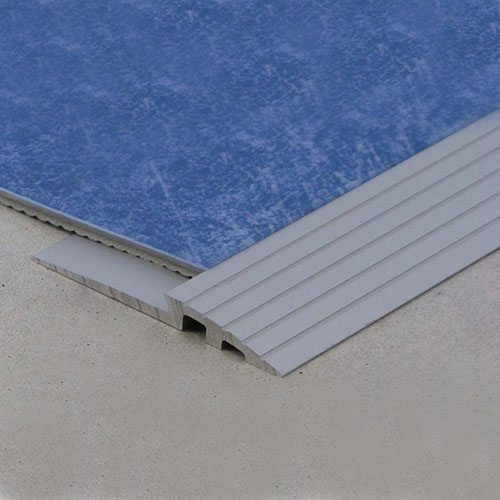 Como escolher o rodapé ideal para cada tipo de pavimento?